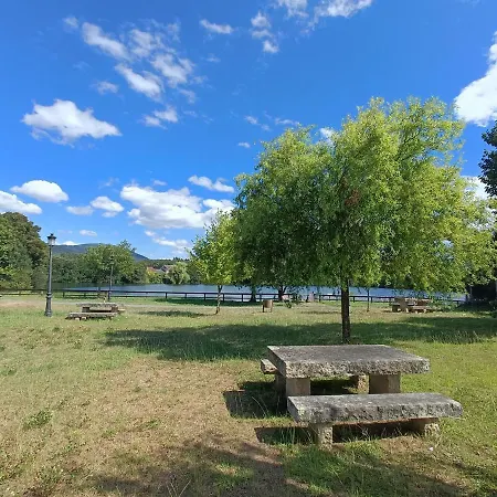 A Casa Do Lago アパート